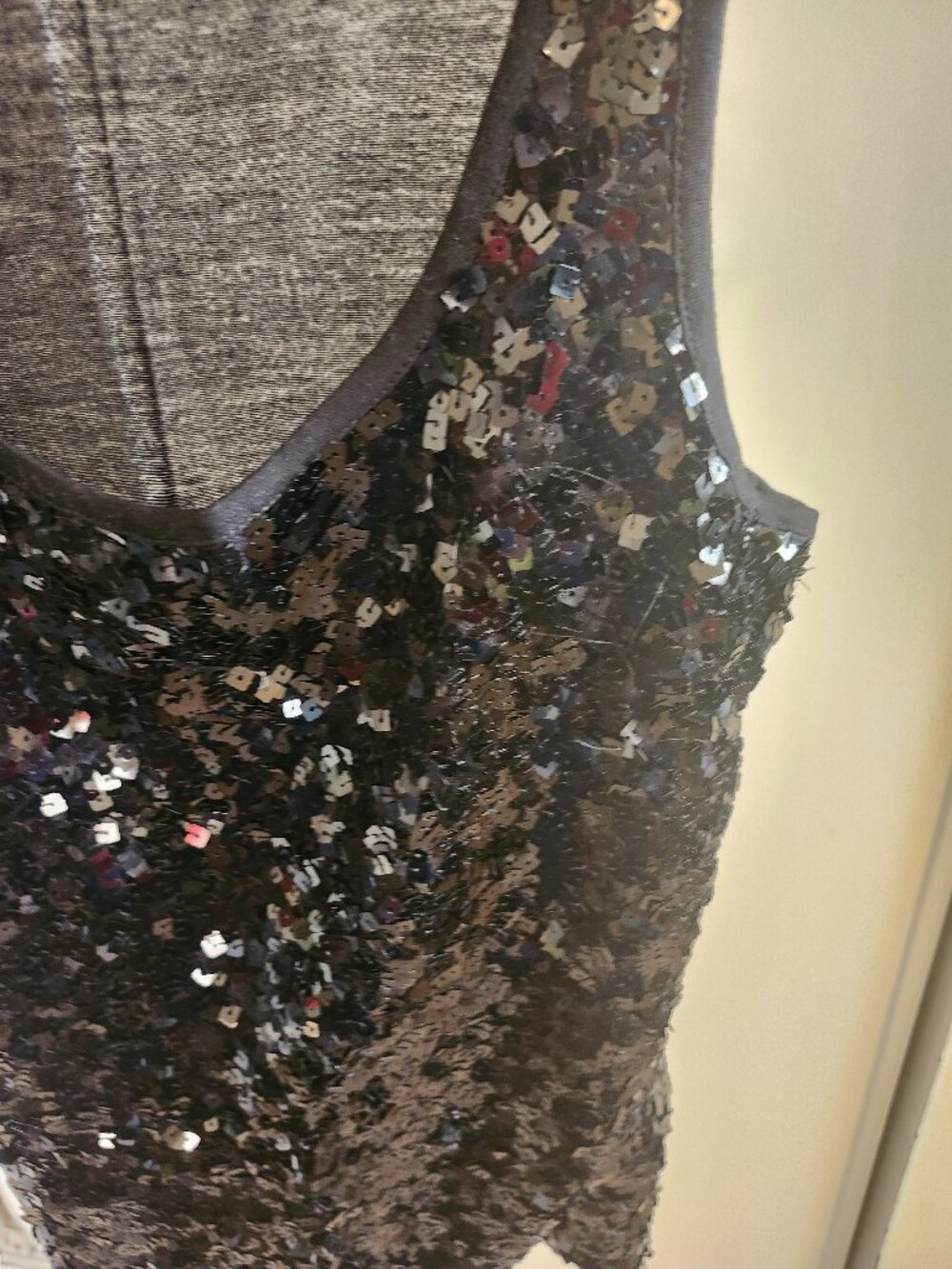 JOE FRESH BLACK SEQUIN TANK TOP   COLOR  BLACK   SIZE S/P